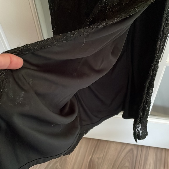 Black Lace Maxi , size 5 - Picture 6 of 10